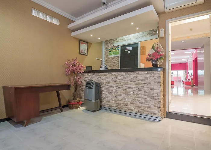 Reddoorz Near Mt Haryono Semarang Hotel